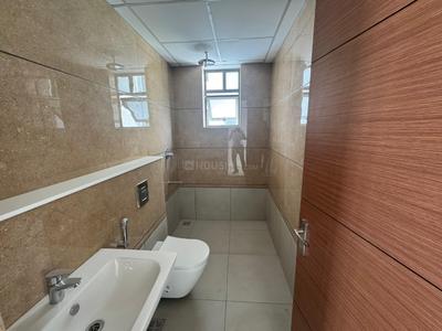 Bathroom Image of 1900 Sq.ft 3 BHK Apartment / Flat for sale in DLF Riverside, Vyttila Kochi for Rs. 14400000