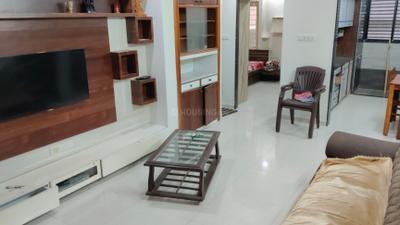 Living Room Image of 1900 Sq.ft 2 BHK Apartment / Flat for rent in Vastrapur Ahmedabad for Rs. 30000