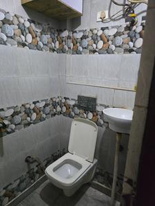 Bathroom Image of 600 Sq.ft 2 BHK Builder Floor for sale in Dwarka Mor New Delhi for Rs. 2400000