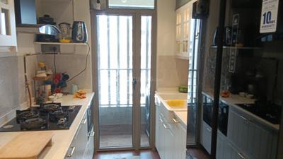 Kitchen Image of 689 Sq.ft 2 BHK Apartment / Flat for sale in Kalpataru Paramount, Thane West Thane for Rs. 14200000
