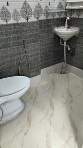 Image of 900 Sq.ft 2 BHK Builder Floor for sale in New Ashok Nagar, New Delhi for Rs. 6800000