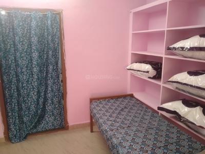 Bedroom Image of 665 Sq.ft 1 BHK Builder Floor for rent in Cycle Colony Rajahmundry for Rs. 3999