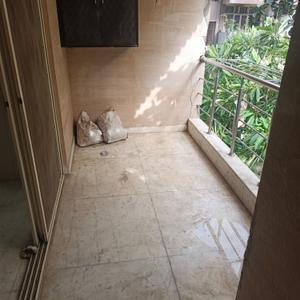 Balcony Image of 900 Sq.ft 3 BHK Builder Floor for sale in Shalimar Bagh New Delhi for Rs. 19000000