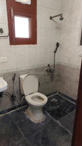 Builder Whit Rose Aprtment Bathroom One 4