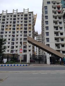 Image of 900 Sq.ft 3 BHK Apartment / Flat for rent in Loharuka Green Heights, Rajarhat, Kolkata for Rs. 35000