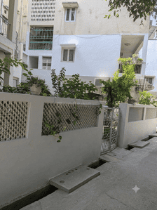 Image of 2250 Sq.ft 3 BHK Apartment / Flat for sale in DDA Sunlight Colony, Maharani Bagh, New Delhi for Rs. 42000000