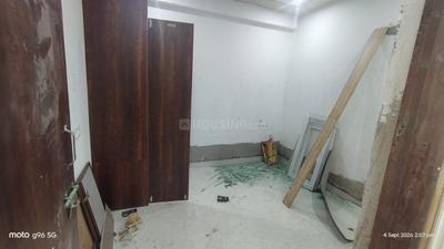 Bedroom Image of 1800 Sq.ft 3 BHK Apartment / Flat for sale in Aya Nagar New Delhi for Rs. 6500000