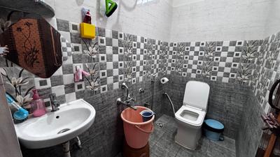 Bathroom Image of 1150 Sq.ft 3 BHK Duplex for sale in Varanasi Bengaluru for Rs. 13500000