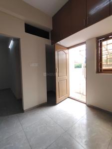 Bedroom Image of 1300 Sq.ft 2 BHK Independent House for rent in Singasandra Bengaluru for Rs. 45000