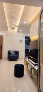 Hall Image of 1020 Sq.ft 2 BHK Apartment / Flat for rent in Prasun Sarvam, Kharadi Pune for Rs. 42500