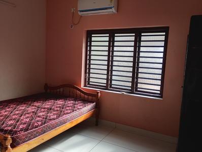 Bedroom Image of 1000 Sq.ft 1 BHK Independent House for rent in Perinthalmanna Malappuram for Rs. 7000