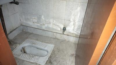 Bathroom Image of 1450 Sq.ft 2 BHK Apartment / Flat for rent in Netaji Subhash Apartments, Sector 13 Dwarka New Delhi for Rs. 30000