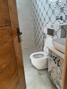 Common Bathroom Image of 2120 Sq.ft 3 BHK Apartment / Flat for sale in Bestech Park View Sanskruti, Sector 92 Gurgaon for Rs. 24700000