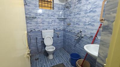 Bathroom Image of 1250 Sq.ft 2 BHK Apartment / Flat for rent in Brookefield Bengaluru for Rs. 46000