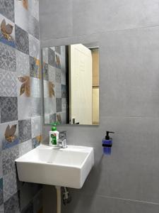 Bathroom Image of 1500 Sq.ft 3 BHK Villa for rent in Dodda Gubbi Bengaluru for Rs. 55000