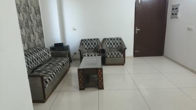 Living Room Image of 1350 Sq.ft 3 BHK Apartment / Flat for rent in Motiaz Royal Citi, Gazipur Zirakpur for Rs. 30000