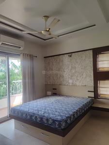 Bedroom Image of 4200 Sq.ft 4 BHK Duplex for rent in Pratham Apartments, Wakad Pune for Rs. 70000