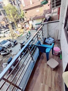 Balcony Image of 400 Sq.ft 1 BHK Builder Floor for rent in Sector 6 Rohini New Delhi for Rs. 13500