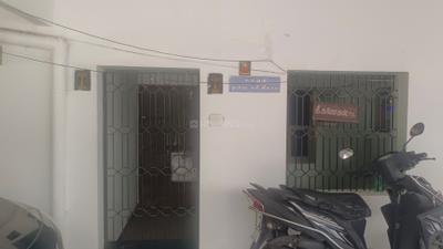 Living Room Image of 1000 Sq.ft 2 BHK Independent House for rent in Chitlapakkam Chennai for Rs. 17000
