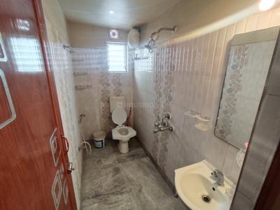 Bathroom Image of 1039 Sq.ft 2 BHK Apartment / Flat for rent in Kaikhali Kolkata for Rs. 13000