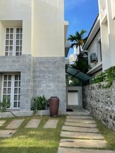 Image of 6000 Sq.ft 4 BHK Independent House for sale in Neelankarai, Chennai for Rs. 125000000
