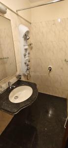 Image of 1000 Sq.ft 2 BHK Apartment / Flat for rent in L And T Crescent Bay, Parel, Mumbai for Rs. 140000