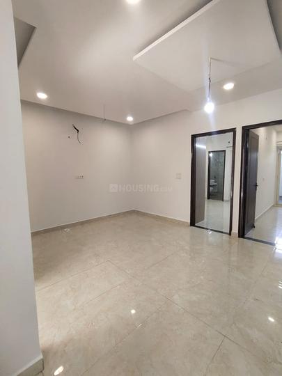 Motia Platinum Floors Main Image 1