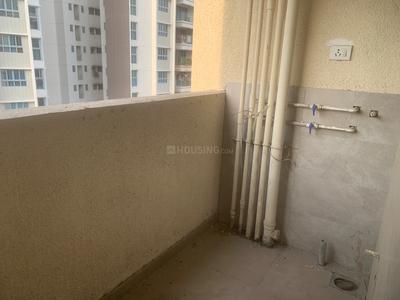 Balcony Image of 1200 Sq.ft 2.5 BHK Apartment / Flat for sale in Amanora Sterling Towers R4, Hadapsar Pune for Rs. 14200000