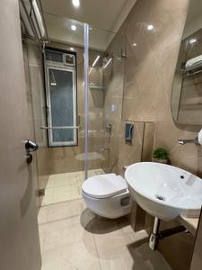 Bathroom Image of 1300 Sq.ft 3 BHK Apartment / Flat for sale in Lashkaria Indrasukh, Andheri West Mumbai for Rs. 47000000