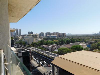 Balcony Image of 1000 Sq.ft 2 BHK Apartment / Flat for sale in Chirag Bhagat Grandeur, Malad West Mumbai for Rs. 32000000