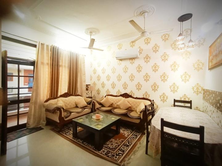 2 BHK 1300 Sqft Independent Floor for sale at Dhakoli, Zirakpur