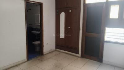 Bedroom Image of 1650 Sq.ft 3.5 BHK Apartment / Flat for rent in CGHS NPSC Apartment, Sector 2 Dwarka New Delhi for Rs. 45000