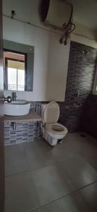Bathroom Image of 2000 Sq.ft 4 BHK Apartment / Flat for rent in Umang Winter Hills, Sewak Park New Delhi for Rs. 52000