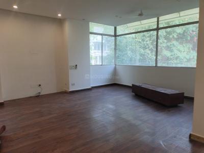 Bedroom Image of 1800 Sq.ft 2 BHK Builder Floor for rent in South Extension II New Delhi for Rs. 60000