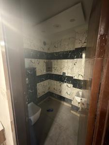 Bathroom Image of 950 Sq.ft 3 BHK Builder Floor for rent in Nawada New Delhi for Rs. 17000