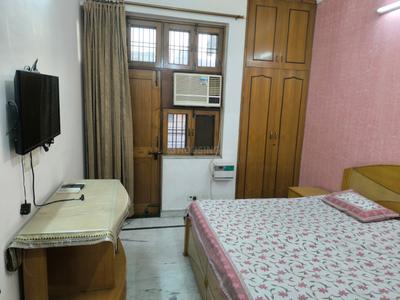 Bedroom Image of 2250 Sq.ft 3 BHK Builder Floor for rent in Sector 9 Faridabad for Rs. 35000