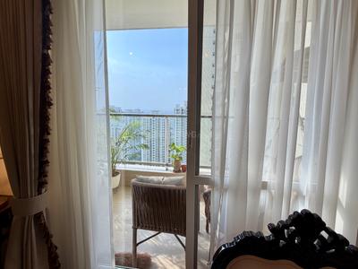 Balcony Image of 1752 Sq.ft 2 BHK Apartment / Flat for sale in DLF One Midtown, Karampura New Delhi for Rs. 42500000