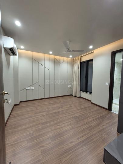 DLF Phase 4 Bedroom 1