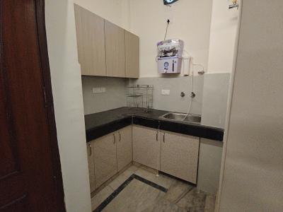 Kitchen Image of 600 Sq.ft 1 BHK Builder Floor for rent in Sector 55 Gurgaon for Rs. 27000