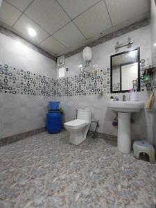 Bathroom Image of 2300 Sq.ft 4 BHK Apartment / Flat for sale in Saya Gold Avenue, Indirapuram Ghaziabad for Rs. 32000000