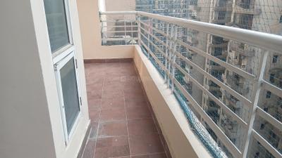 Balcony Image of 950 Sq.ft 2 BHK Apartment / Flat for sale in Supertech Livingston, Crossings Republik Ghaziabad for Rs. 7500000