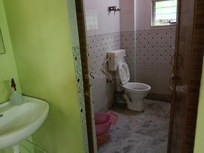 Bathroom Image of 704 Sq.ft 2 BHK Apartment / Flat for sale in Shalimar Howrah for Rs. 3300000