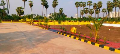 Image of 1101 Sq.ft Residential Plot / Land for sale in Chaturbhuja Trimbak Oaks Phase 5, Penamaluru, Vijayawada for Rs. 5490000