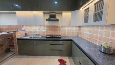 Kitchen Image of 1600 Sq.ft 3 BHK Apartment / Flat for rent in Prestige Valley Crest, Bejai Mangalore for Rs. 55000
