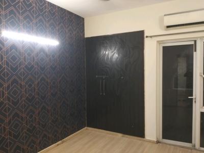 Bedroom Image of 1600 Sq.ft 3 BHK Apartment / Flat for rent in DLF Capital Greens Phase 1 And 2, Karampura New Delhi for Rs. 62000