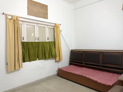 Bedroom Image of 650 Sq.ft 2 BHK Builder Floor for sale in Lake Gardens Kolkata for Rs. 3500000