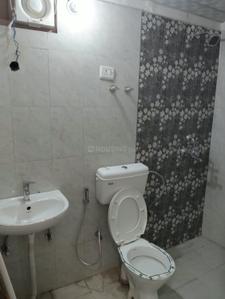 Bathroom Image of 700 Sq.ft 2 BHK Apartment / Flat for rent in Pareena Om Apartments, Sector 112 Gurgaon for Rs. 25000