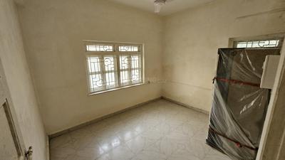 Bedroom Image of 1250 Sq.ft 2 BHK Apartment / Flat for sale in Juhu Mumbai for Rs. 42000000