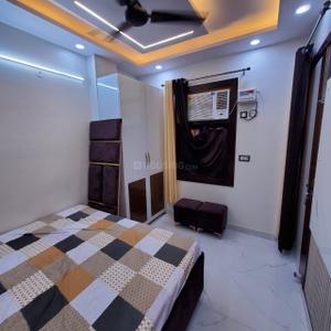 Bedroom Image of 650 Sq.ft 1 BHK Builder Floor for rent in Dwarka Mor New Delhi for Rs. 15000