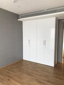 Bedroom Image of 1200 Sq.ft 3 BHK Apartment / Flat for sale in Rustomjee Seasons, Bandra East Mumbai for Rs. 90000000